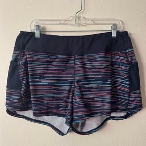 Athleta Women's Striped Shorts with side pockets Size Large